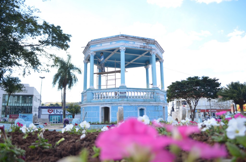 Catalão Iniciada restauração do coreto da